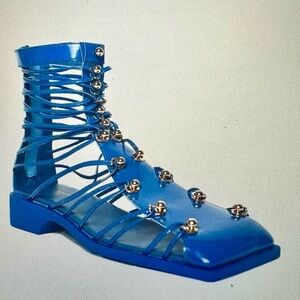 New in box Vivienne Hu patent leather strappy gladiator sandals. Size 7/37.